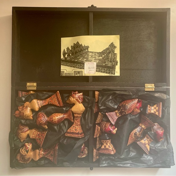 ⭐️Host Pick⭐️ New Handcrafted Ramayana Chess Game Epic Of Ramayana - Picture 6 of 9